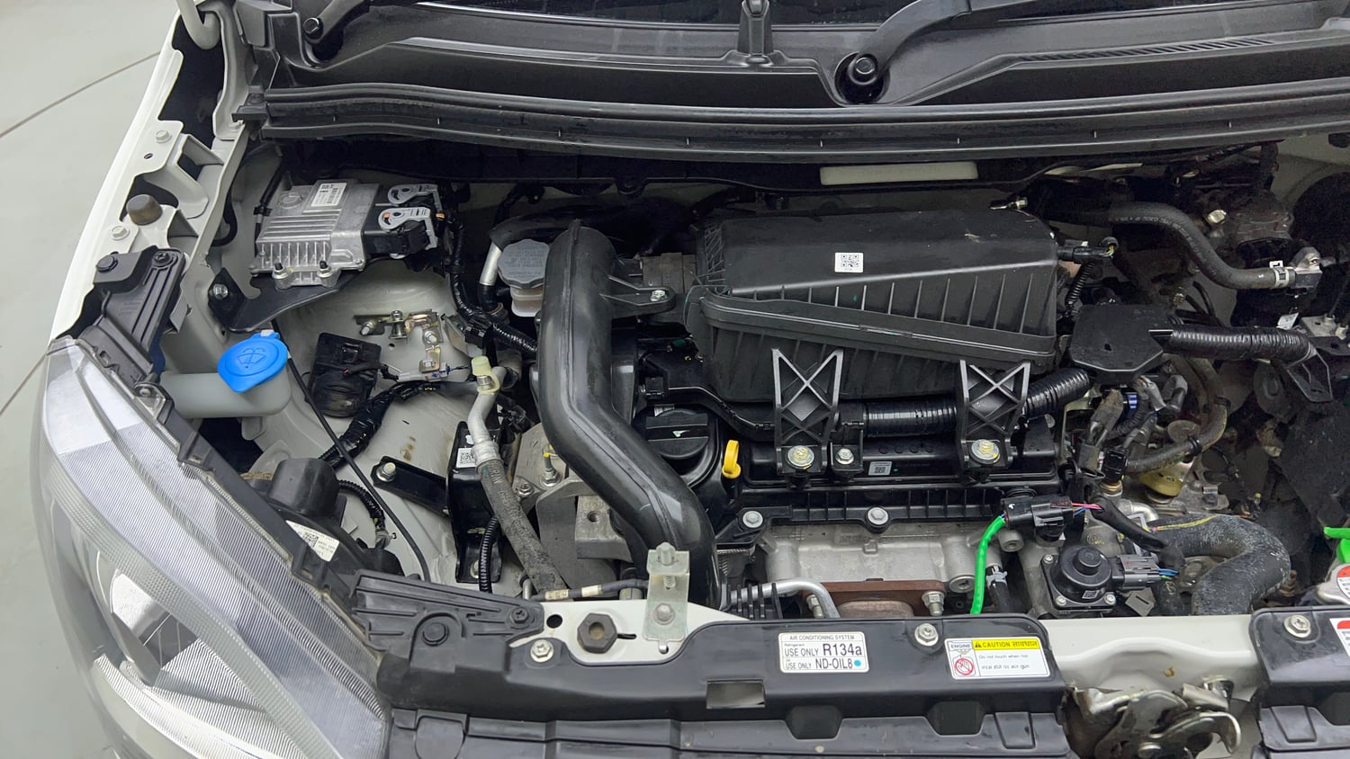 Used 2024 Maruti Suzuki Wagon R VXI 1.0 CNG Cng Manual engine ENGINE RIGHT SIDE VIEW