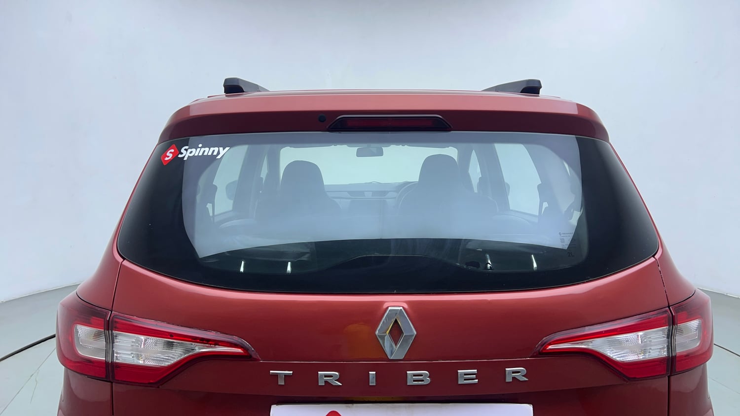 Used 2019 Renault Triber RXE Petrol Manual exterior BACK WINDSHIELD VIEW