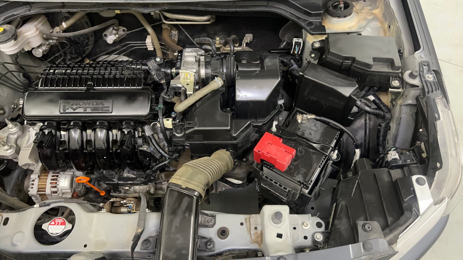 Used 2023 Honda Amaze VX MT 1.2 Petrol Petrol Manual engine ENGINE LEFT SIDE VIEW