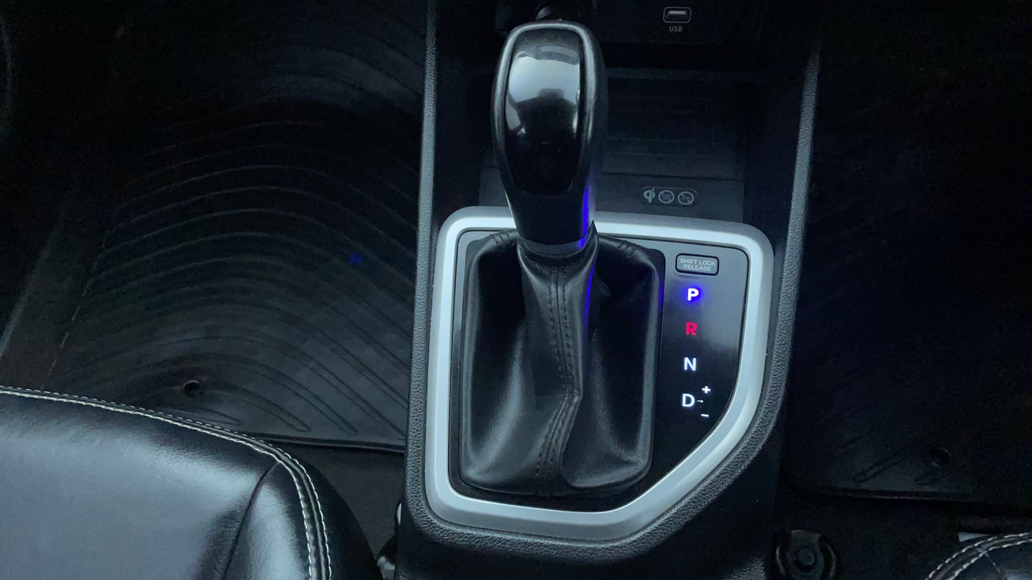 Used 2019 Hyundai Creta SX 1.6 AT Petrol Petrol Automatic interior GEAR  KNOB VIEW