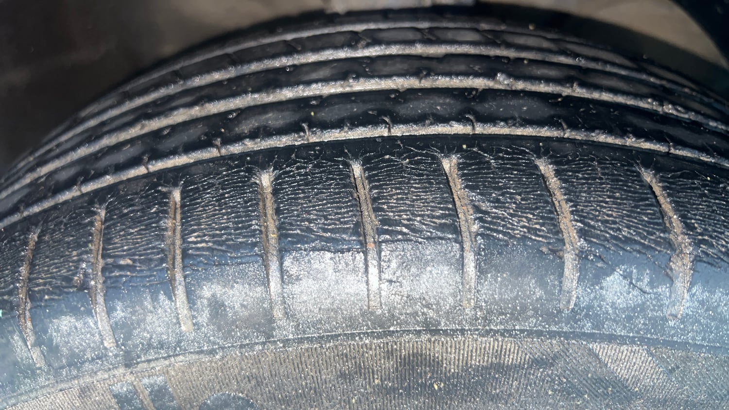Used 2019 Maruti Suzuki Baleno Alpha 1.2 Petrol Manual tyres RIGHT FRONT TYRE TREAD VIEW