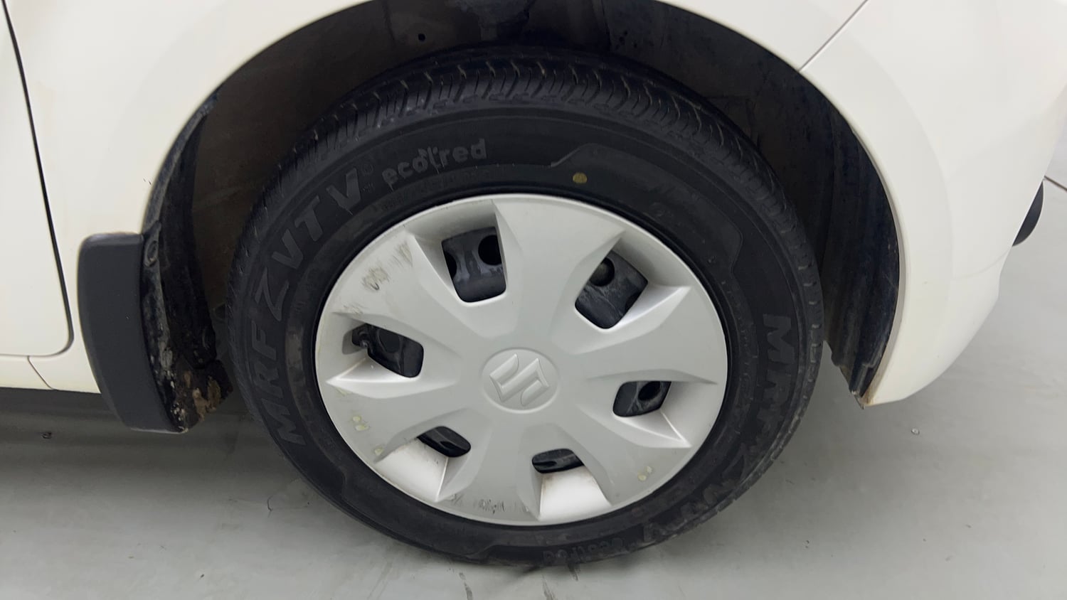 Used 2024 Maruti Suzuki Wagon R VXI 1.0 CNG Cng Manual tyres RIGHT FRONT TYRE RIM VIEW