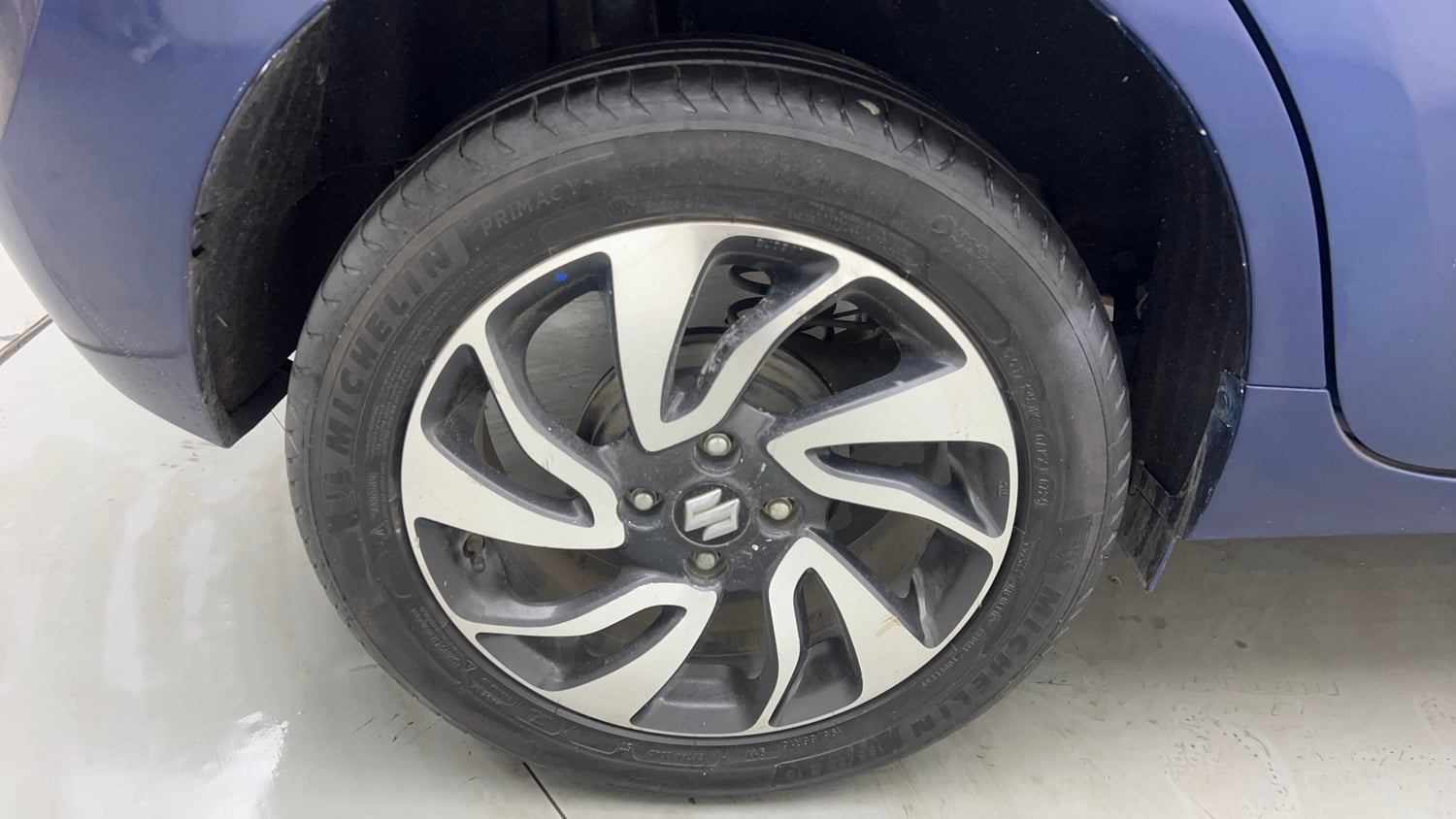 Used 2019 Maruti Suzuki Baleno Zeta Petrol Manual tyres RIGHT REAR TYRE RIM VIEW