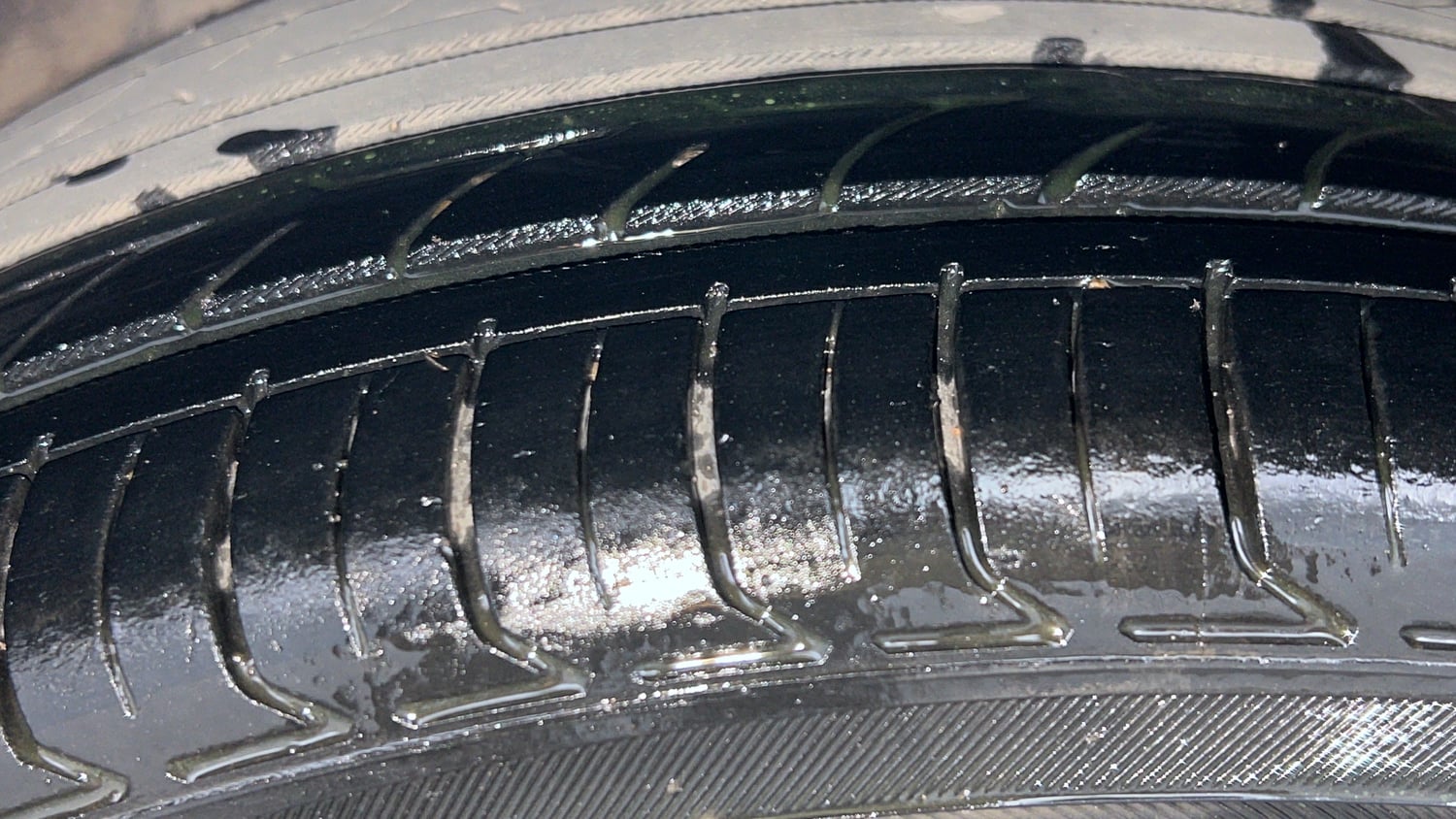 Used 2017 Honda City VX CVT Petrol Petrol Automatic tyres LEFT REAR TYRE TREAD VIEW