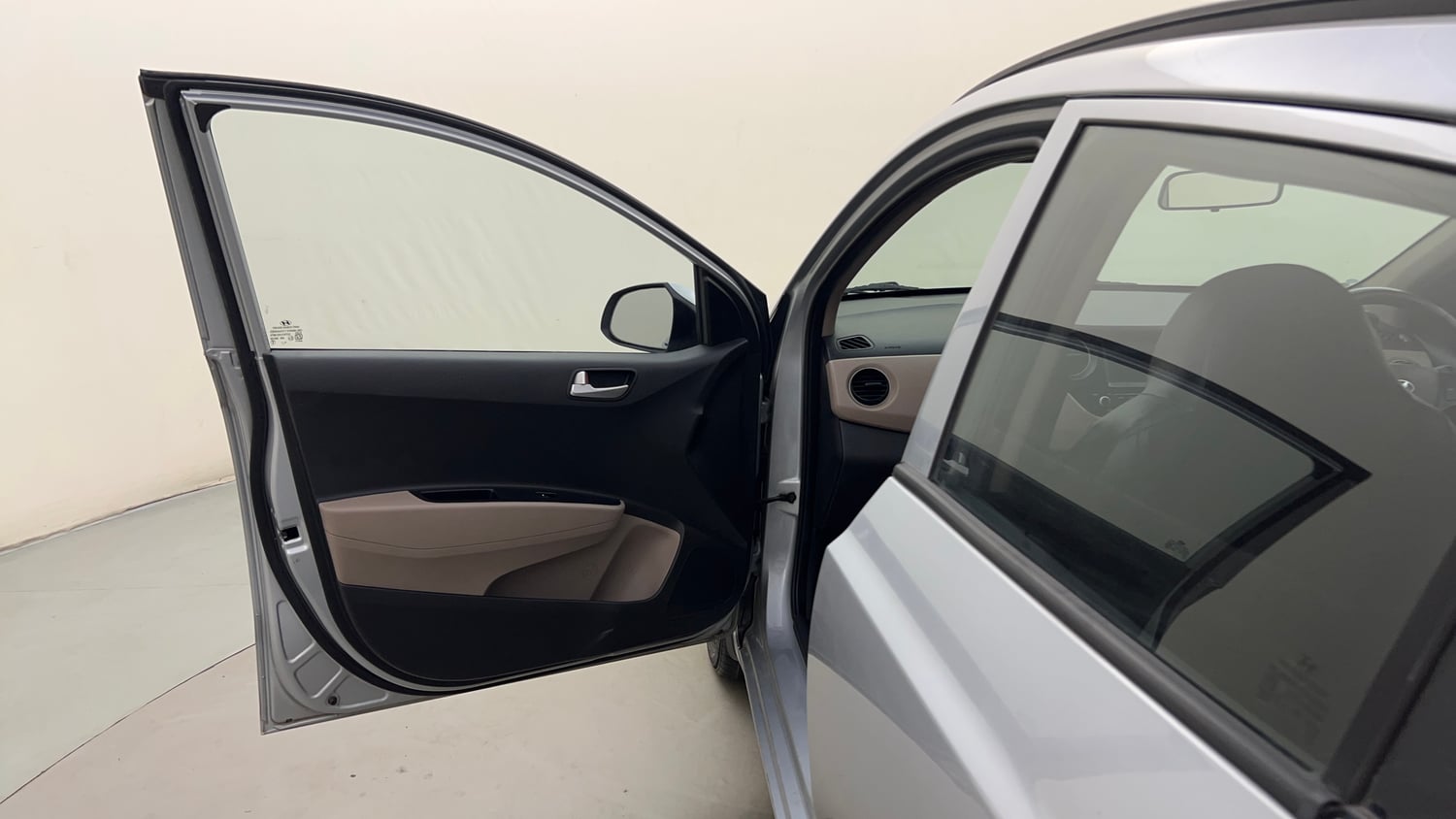 Used 2019 Hyundai Grand i10 Asta 1.2 Kappa VTVT Petrol Manual interior LEFT FRONT DOOR OPEN VIEW