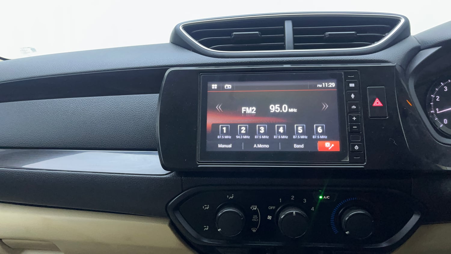Used 2020 Honda Amaze 1.2 S MT Petrol Petrol Manual interior MUSIC SYSTEM & AC CONTROL VIEW