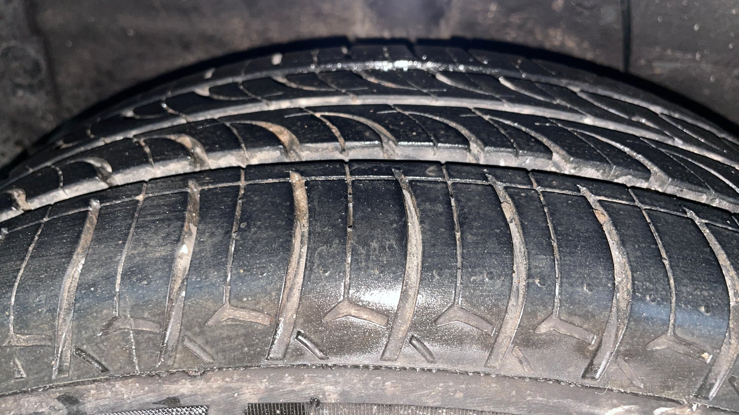 Used 2023 Hyundai Grand i10 Nios Magna 1.2 Kappa VTVT Petrol Manual tyres RIGHT REAR TYRE TREAD VIEW
