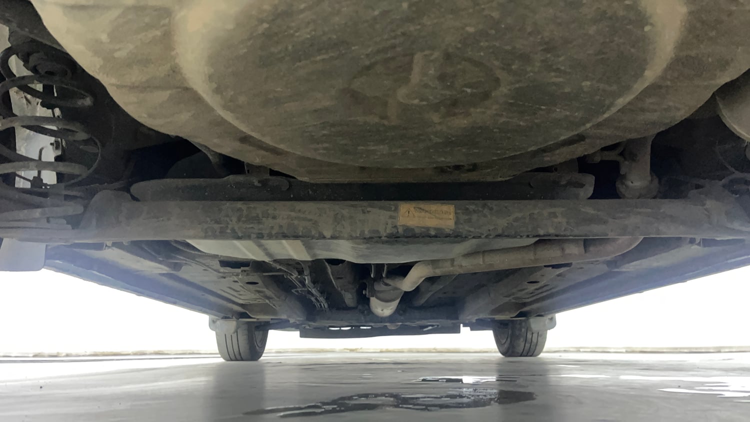 Used 2024 Tata Altroz XZA Petrol Petrol Automatic extra REAR UNDERBODY VIEW (TAKEN FROM REAR)