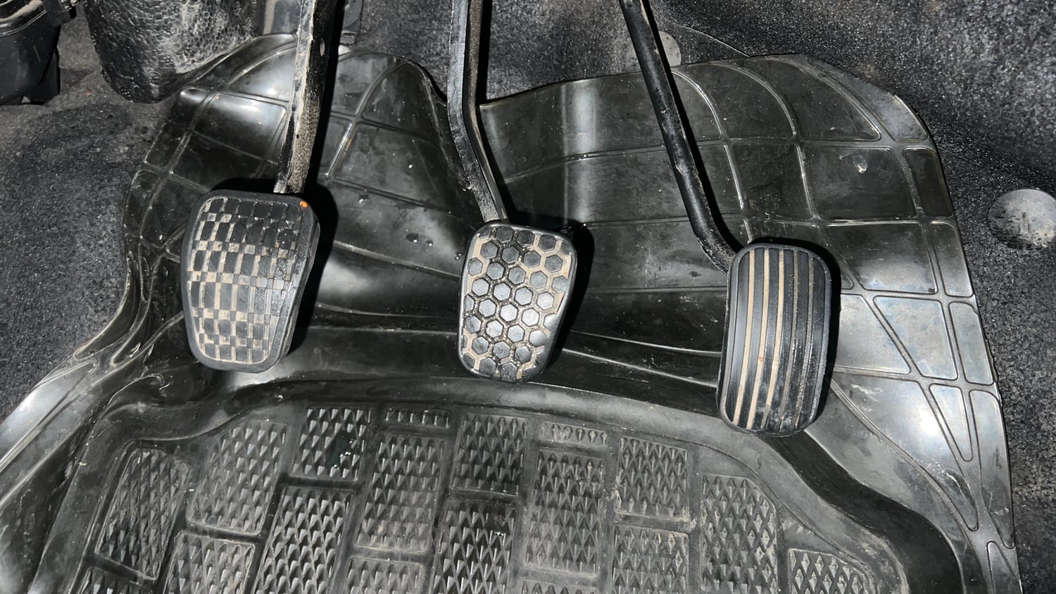 Used 2020 Tata Tiago XT Petrol Manual interior PEDALS VIEW