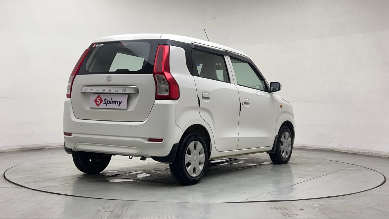 Used 2024 Maruti Suzuki Wagon R VXI 1.0 CNG Cng Manual exterior RIGHT REAR CORNER VIEW