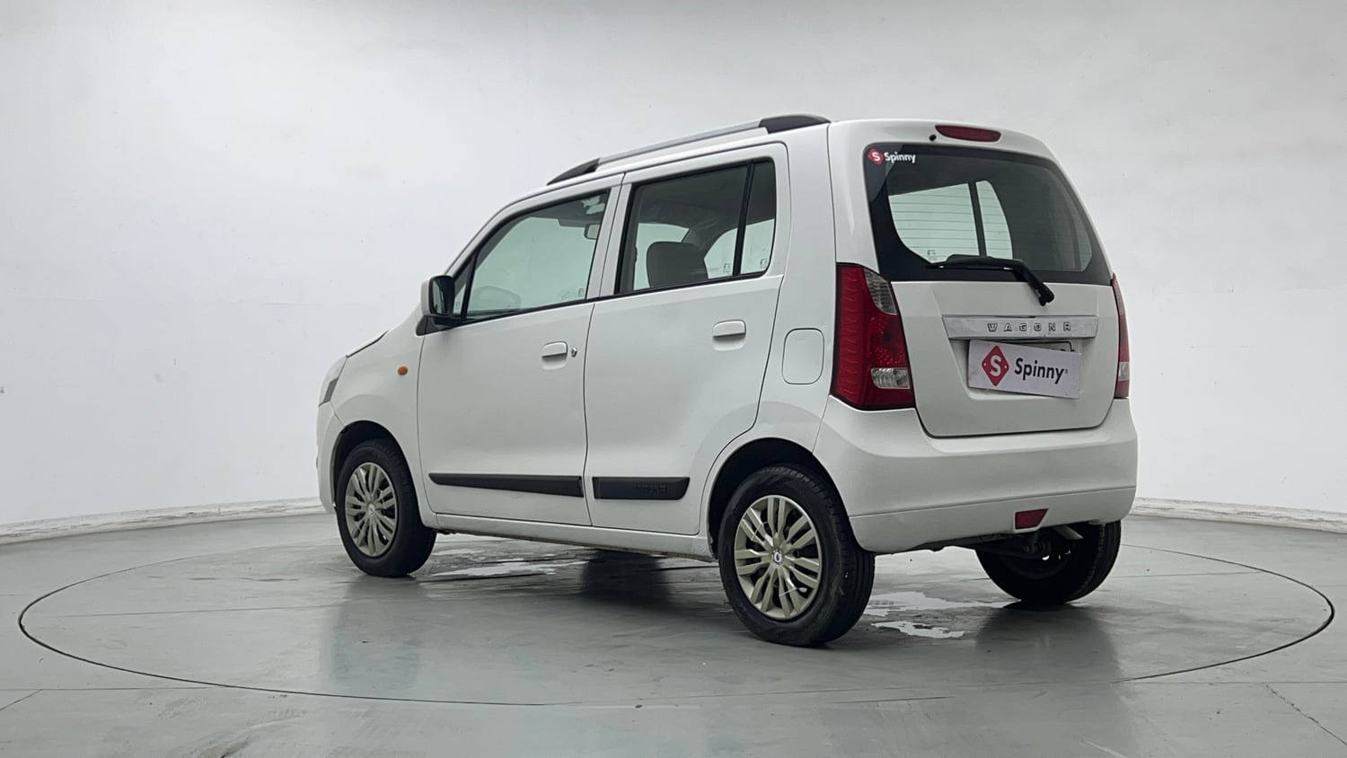 Used 2015 Maruti Suzuki Wagon R VXI Petrol Manual exterior LEFT REAR CORNER VIEW