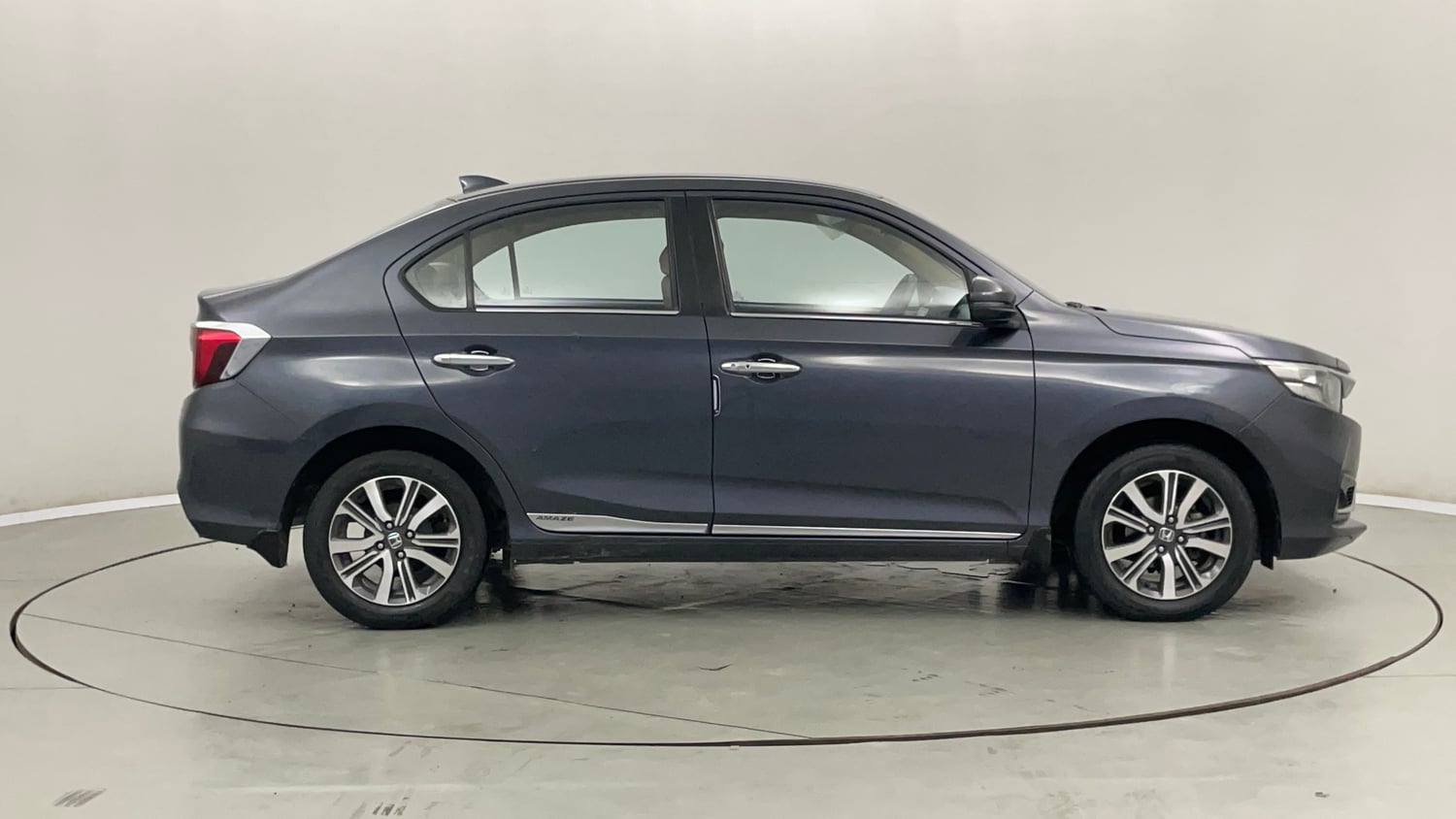 Used 2023 Honda Amaze VX MT 1.2 Petrol Petrol Manual exterior RIGHT SIDE VIEW