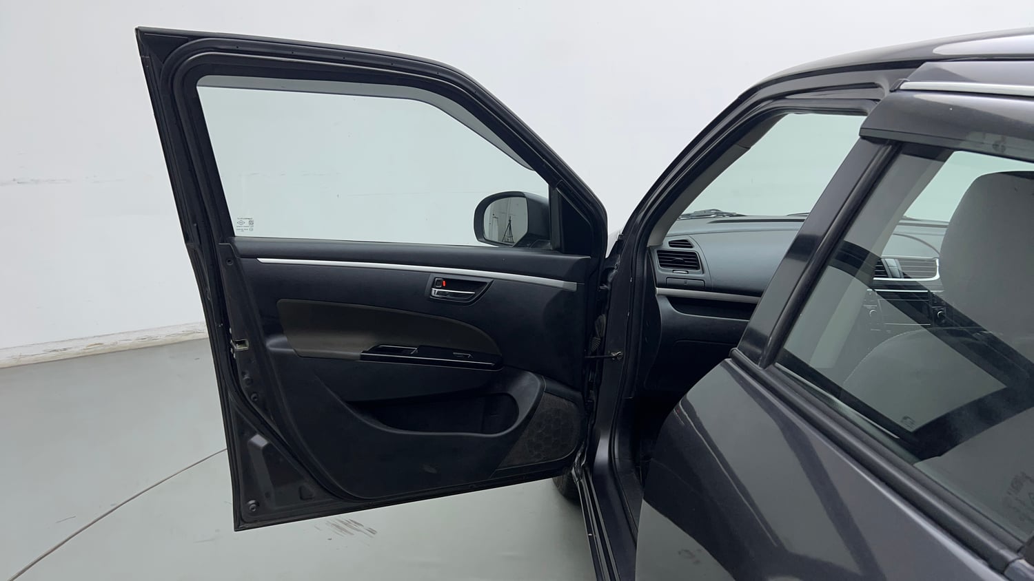 Used 2016 Maruti Suzuki Swift VXi Petrol Manual interior LEFT FRONT DOOR OPEN VIEW
