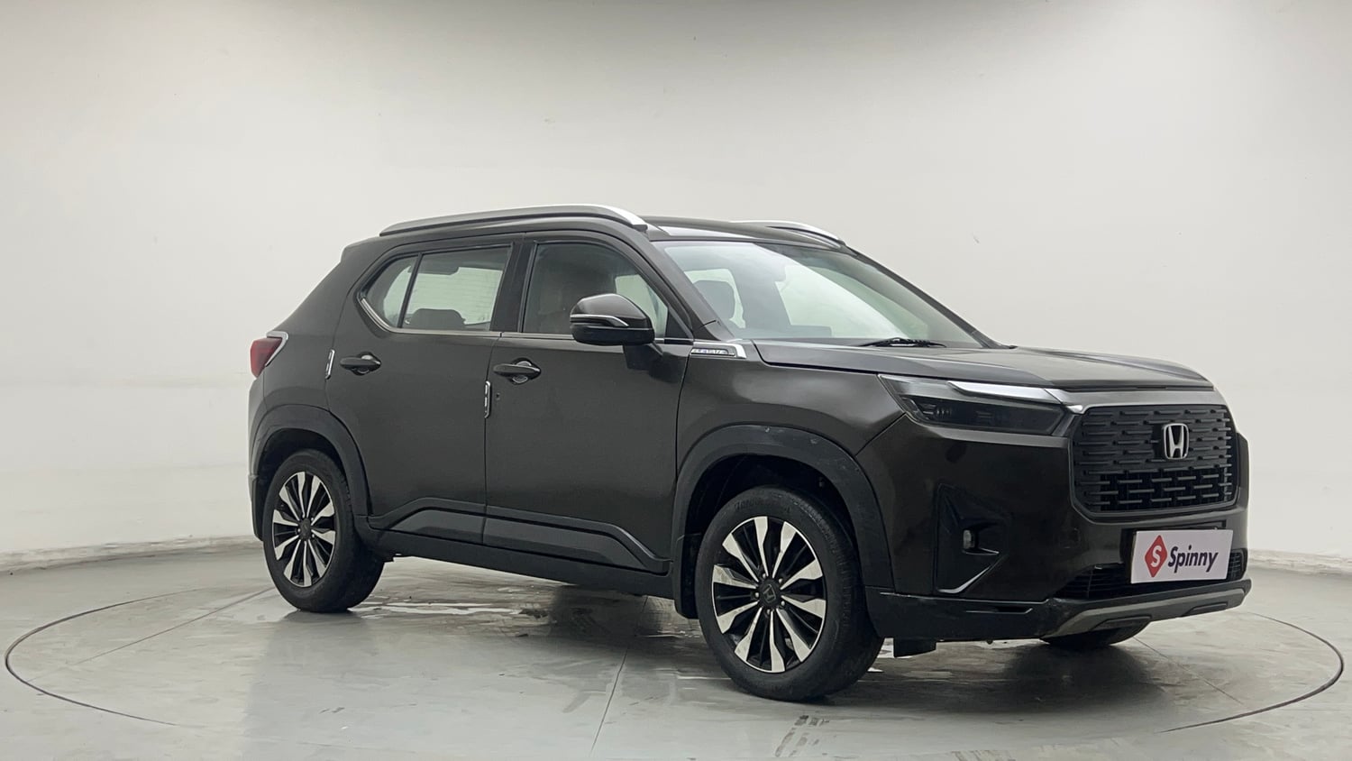 Used 2023 Honda Elevate VX MT Petrol Manual exterior RIGHT FRONT CORNER VIEW