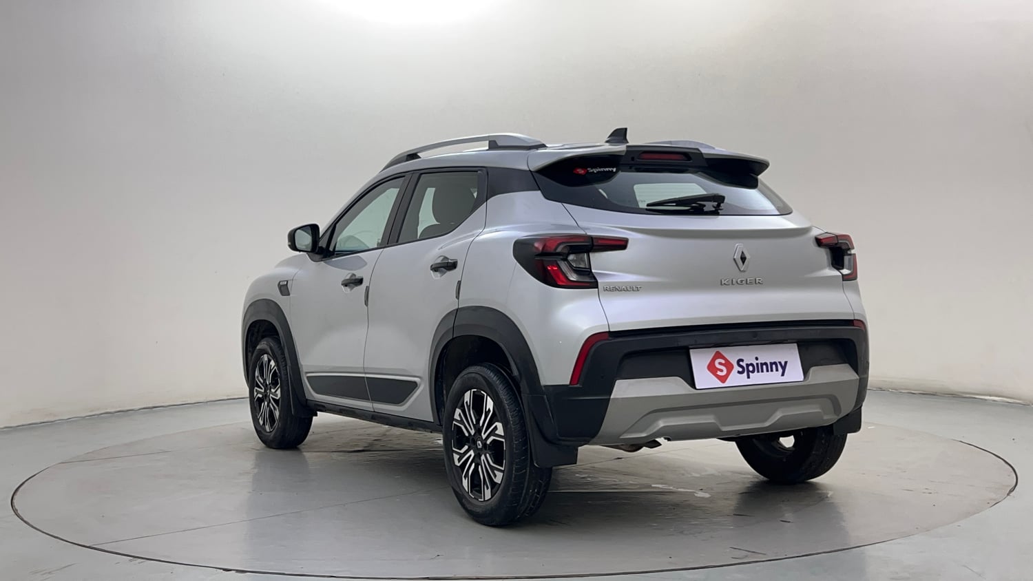 Used 2023 Renault Kiger RXZ MT Petrol Manual exterior LEFT REAR CORNER VIEW