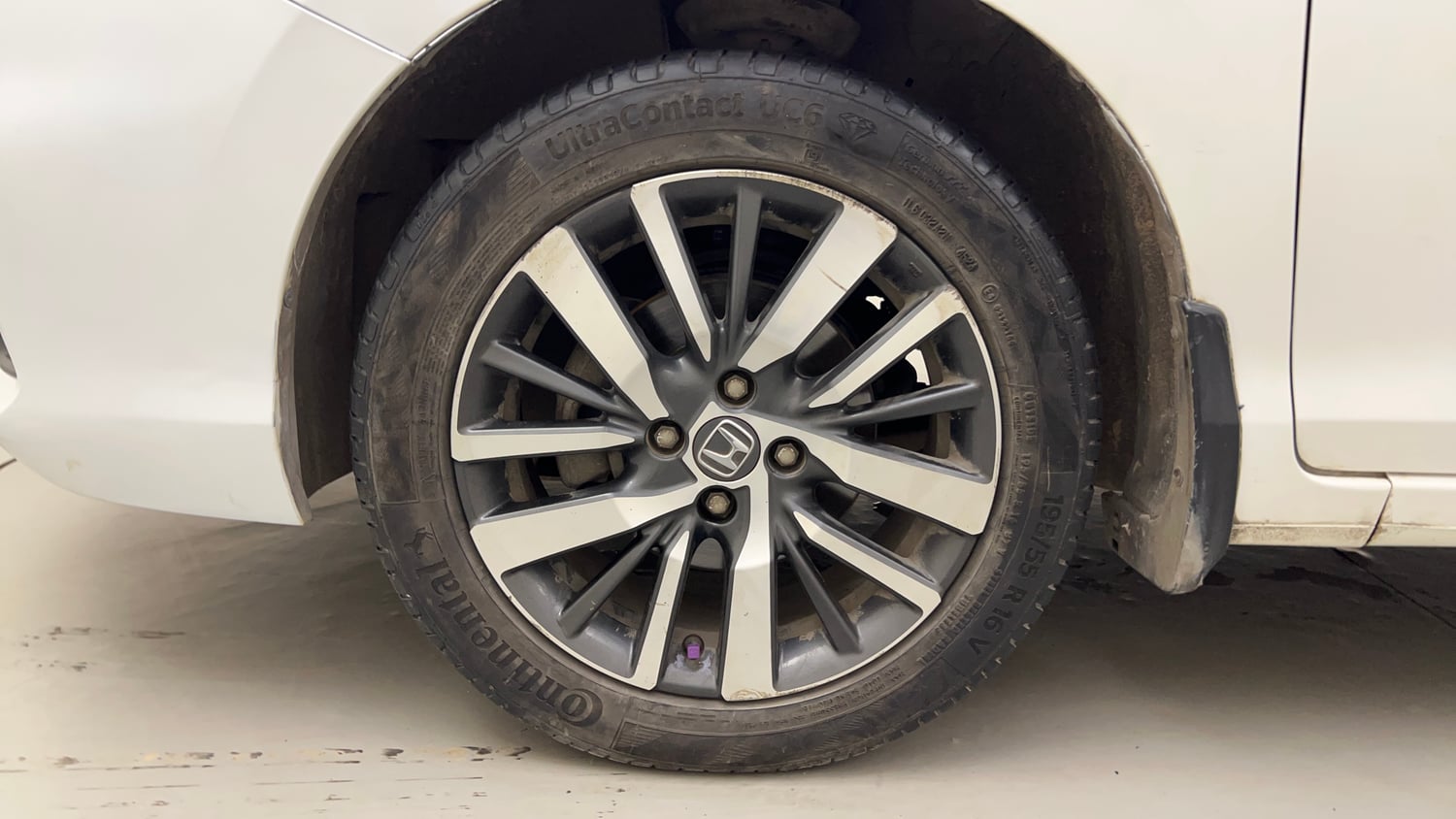 Used 2021 Honda City ZX CVT Petrol Petrol Automatic tyres LEFT FRONT TYRE RIM VIEW