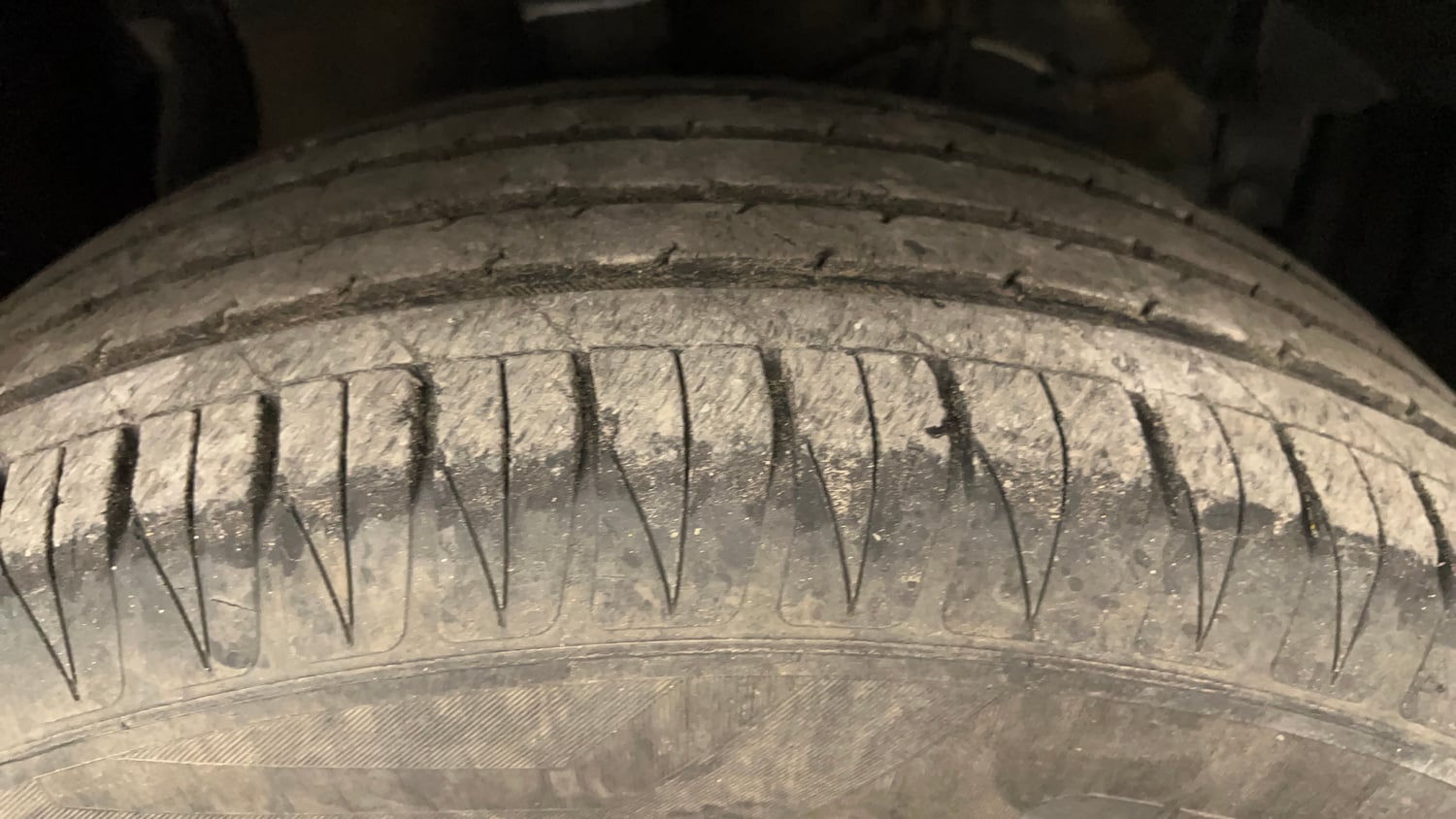 Used 2017 Maruti Suzuki Vitara Brezza [2016-2020] ZDi Plus Diesel Manual tyres RIGHT FRONT TYRE TREAD VIEW