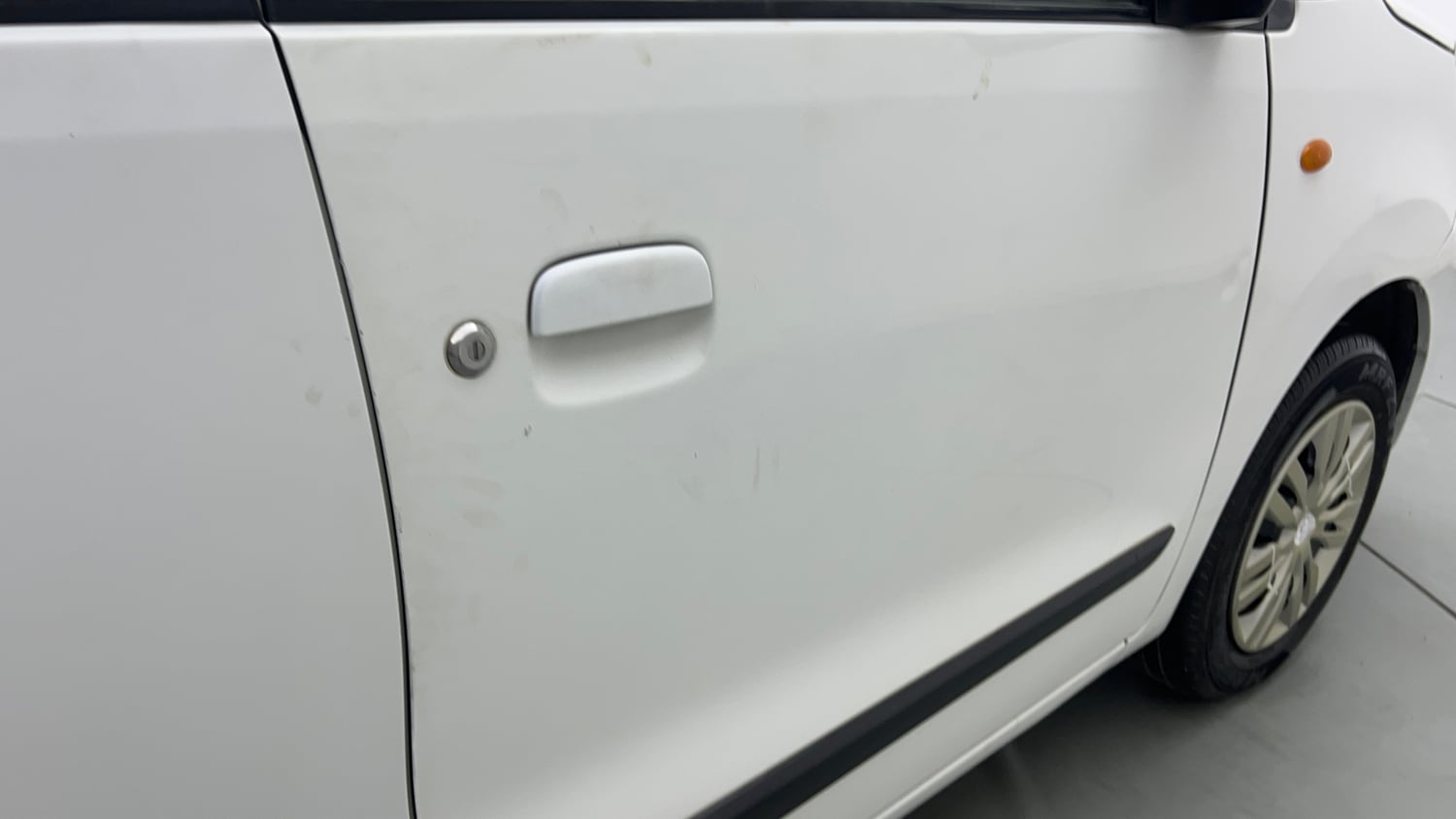 Used 2015 Maruti Suzuki Wagon R VXI Petrol Manual dents MINOR DENT