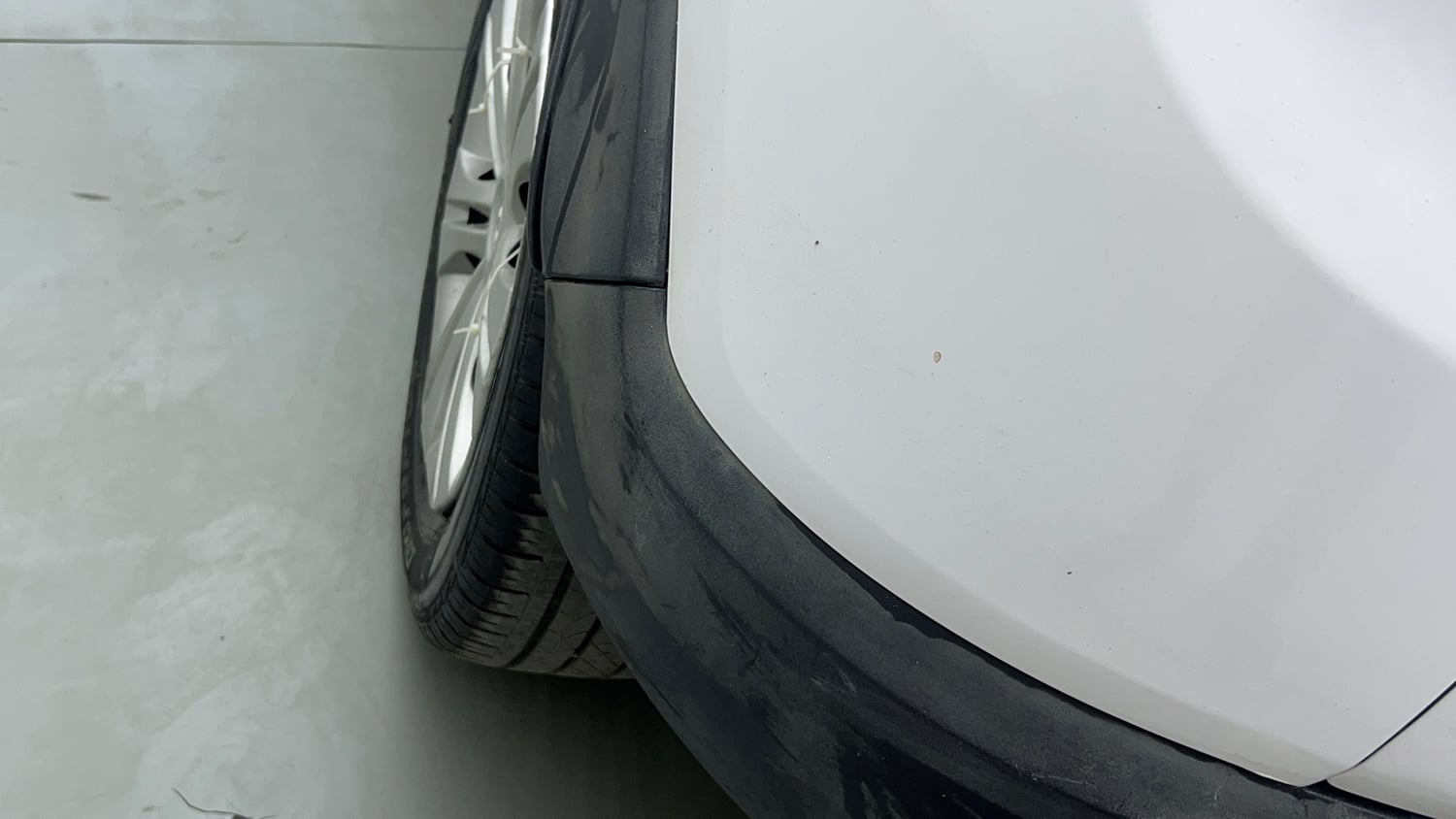 Used 2020 Renault Triber RXZ Petrol Manual dents MINOR SCRATCH