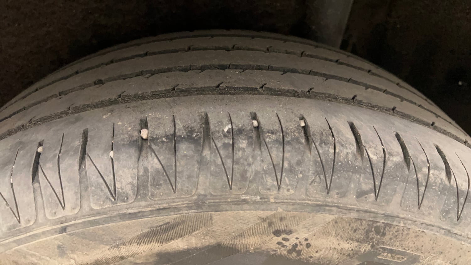 Used 2017 Maruti Suzuki Vitara Brezza [2016-2020] ZDi Plus Diesel Manual tyres LEFT REAR TYRE TREAD VIEW
