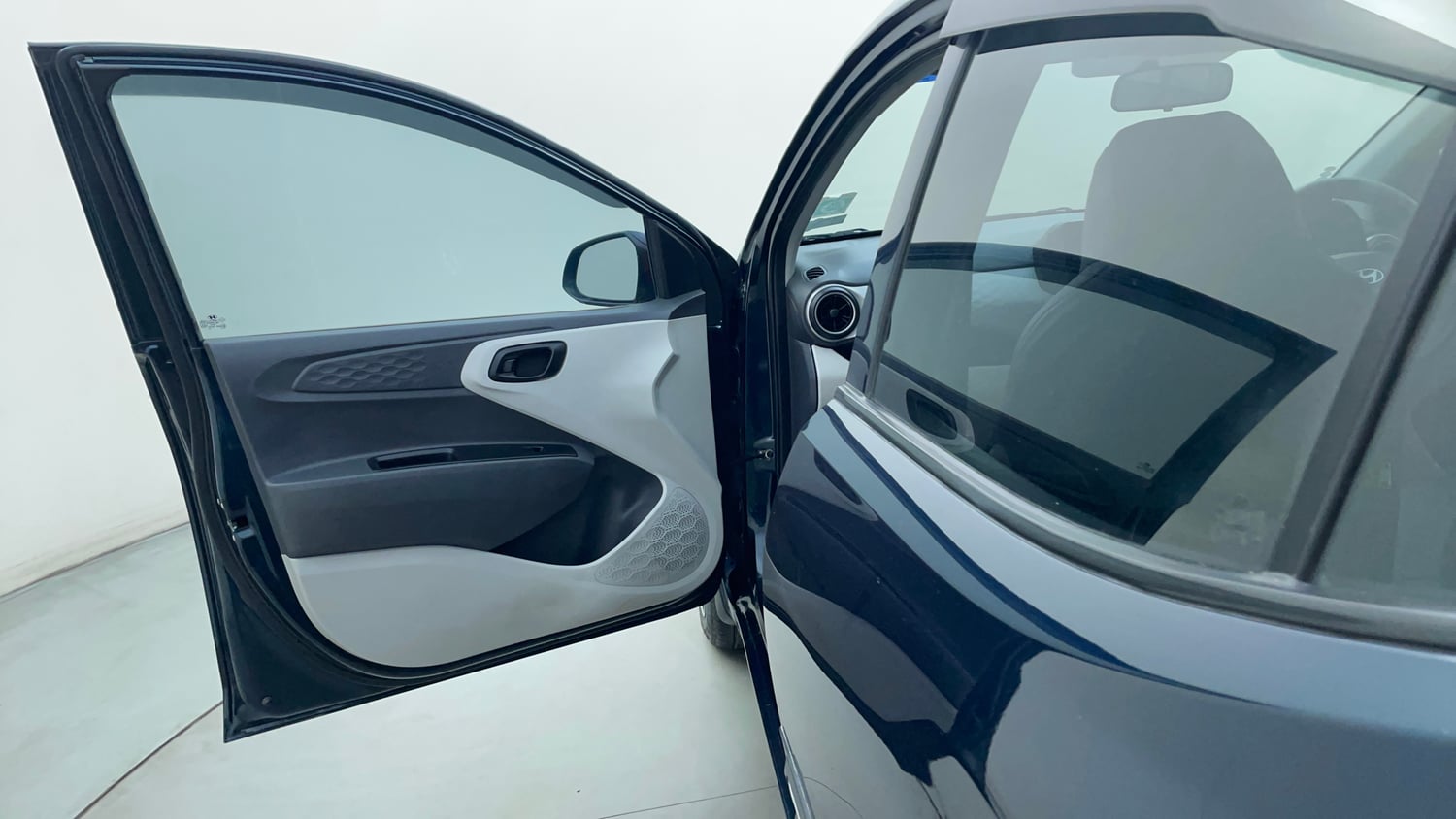 Used 2023 Hyundai Grand i10 Nios Magna 1.2 Kappa VTVT Petrol Manual interior LEFT FRONT DOOR OPEN VIEW