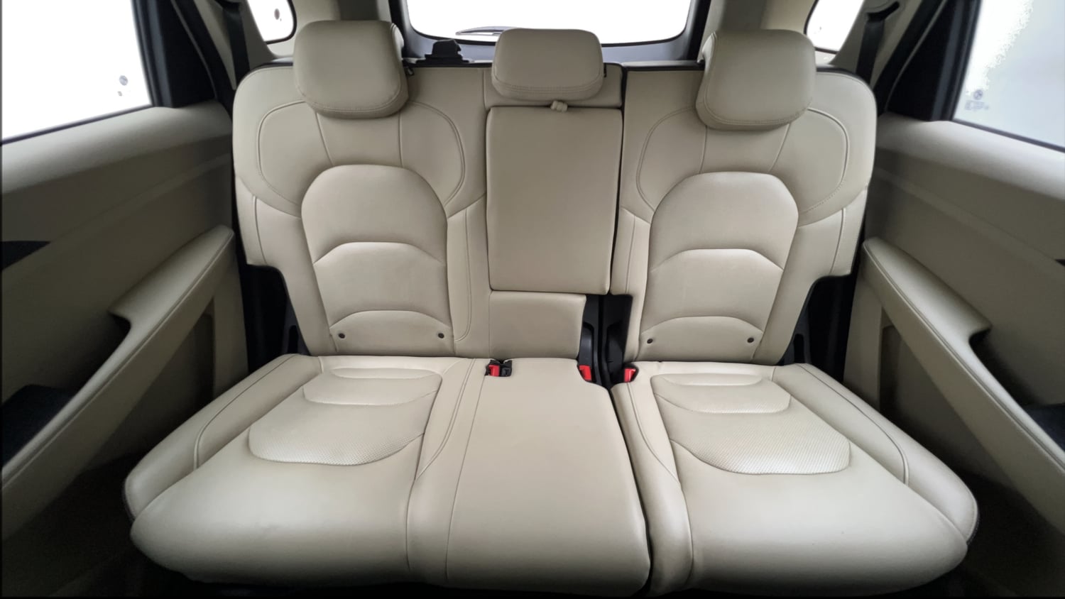 Used 2021 MG Motors Hector Sharp 1.5 Petrol Turbo Hybrid MT Dual Tone Hybrid Manual interior REAR SEAT CONDITION VIEW