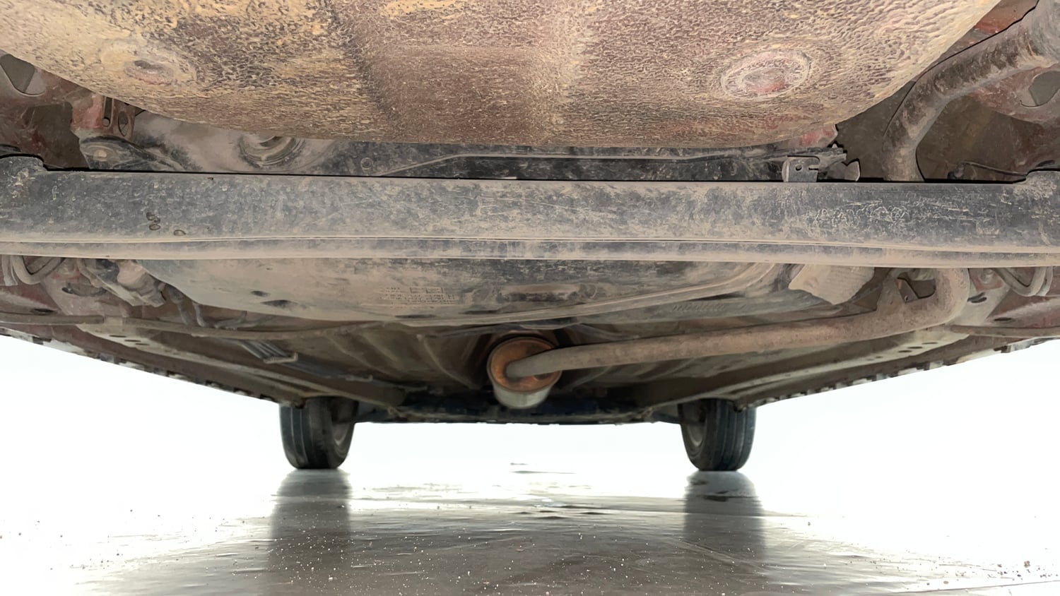 Used 2017 Maruti Suzuki Ignis Zeta 1.2 AMT Petrol Automatic extra REAR UNDERBODY VIEW (TAKEN FROM REAR)