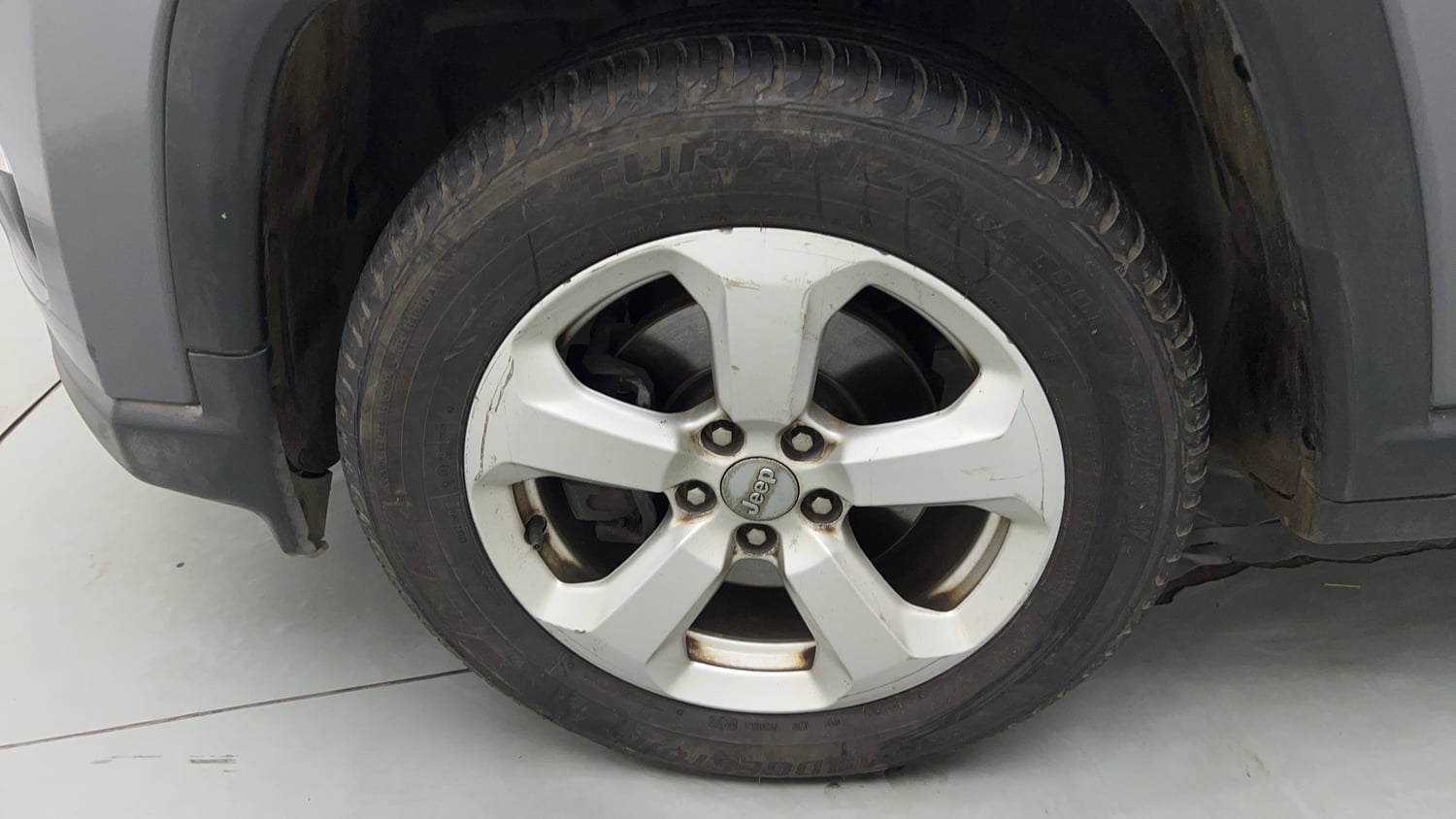 Used 2019 Jeep Compass Longitude (O) 1.4 Petrol AT Petrol Automatic tyres LEFT FRONT TYRE RIM VIEW