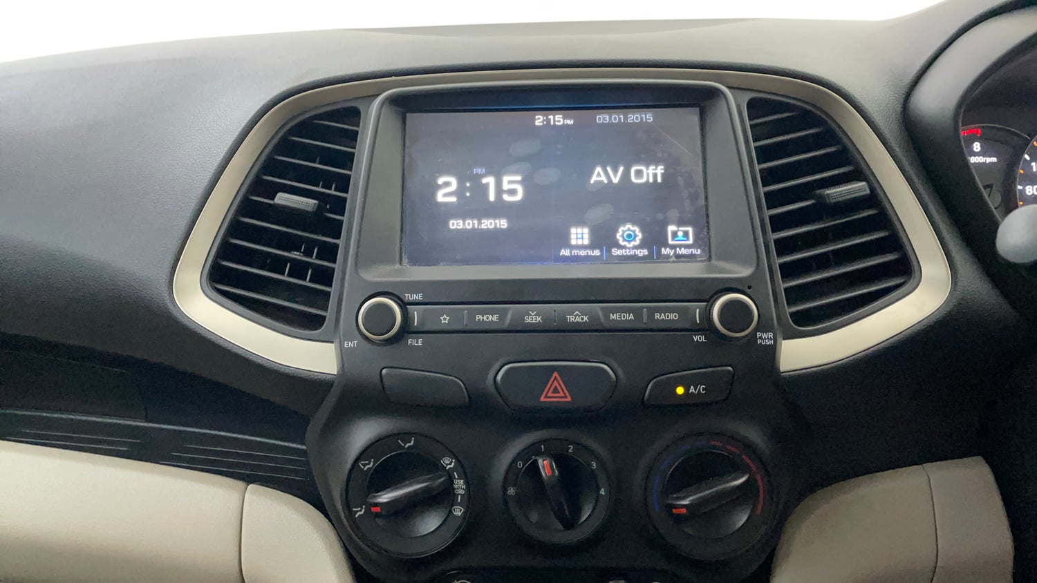 Used 2022 Hyundai Santro Sportz Petrol Manual interior MUSIC SYSTEM & AC CONTROL VIEW