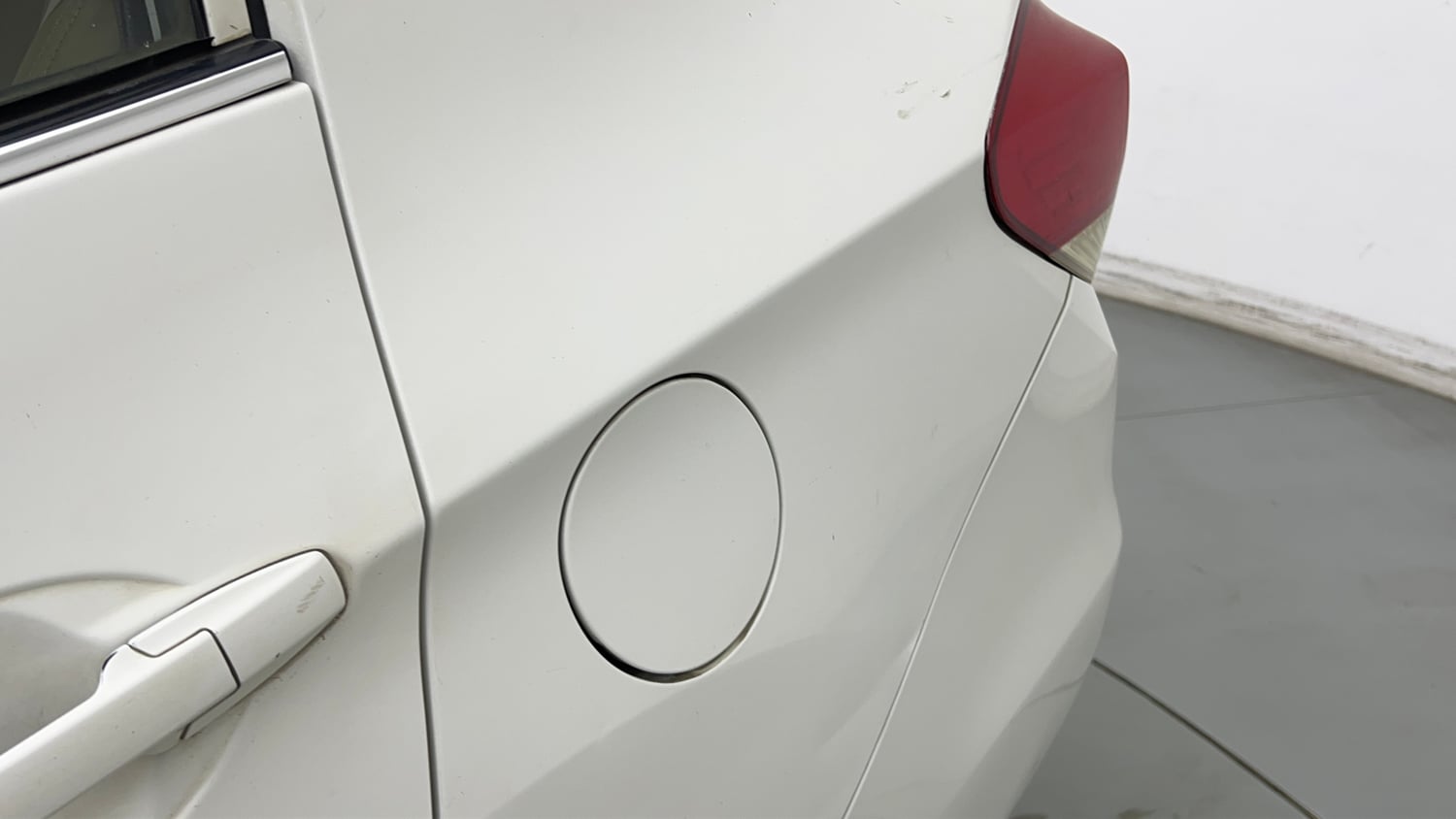 Used 2015 Honda Amaze 1.2 S i-VTEC Petrol Manual dents MINOR SCRATCH