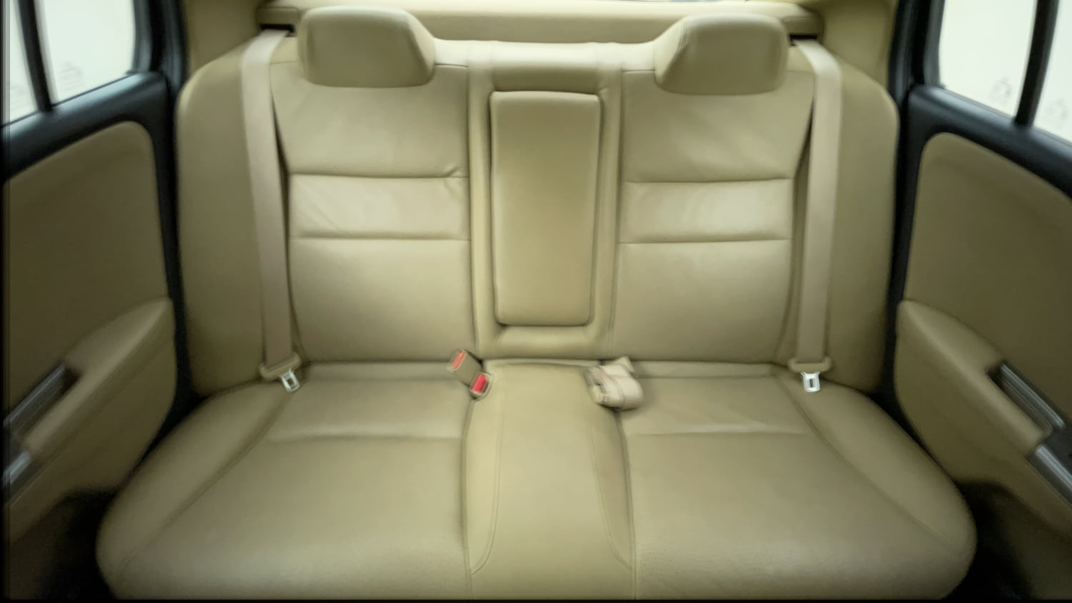 Used 2016 Honda City VX CVT Petrol Automatic interior REAR SEAT CONDITION VIEW