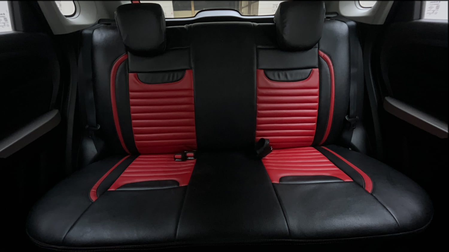 Used 2020 maruti-suzuki Vitara Brezza VXi Petrol Manual interior REAR SEAT CONDITION VIEW