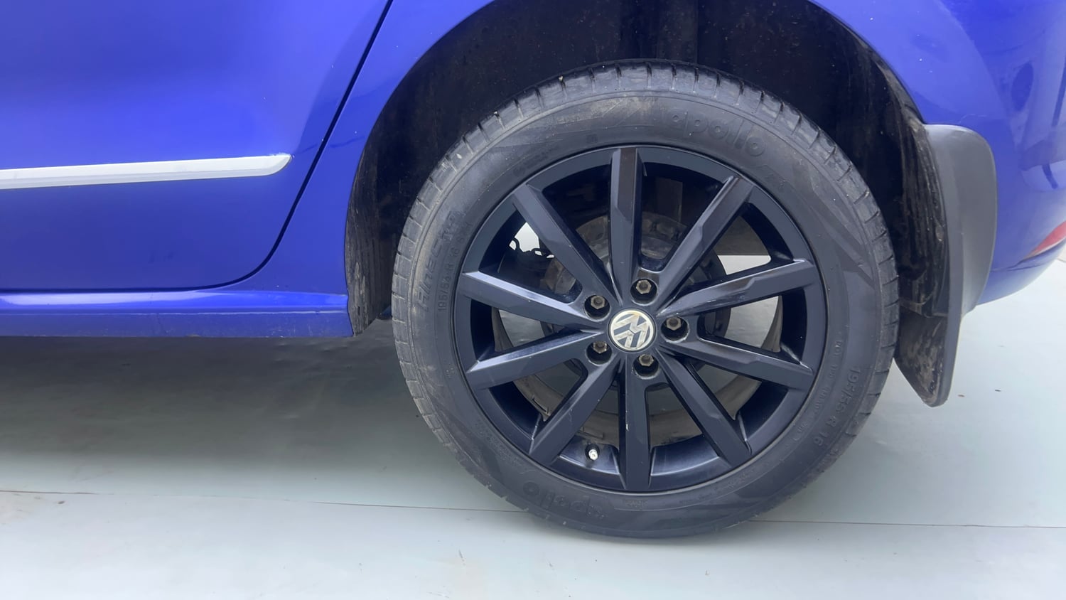 Used 2019 Volkswagen Polo Highline Plus 1.0 (P) 16 Alloy Petrol Manual tyres LEFT REAR TYRE RIM VIEW