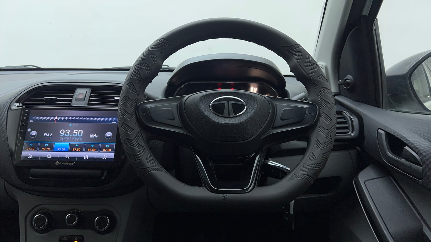 Used 2025 Tata Tiago XE Petrol Manual interior STEERING VIEW