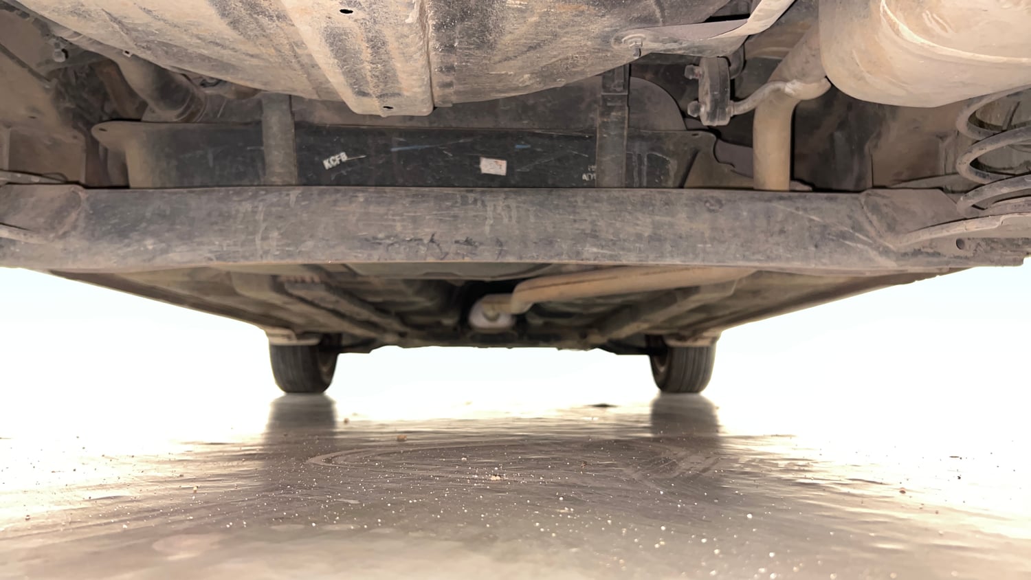 Used 2015 Hyundai Grand i10 Asta 1.1 CRDi (O) Diesel Manual extra REAR UNDERBODY VIEW (TAKEN FROM REAR)