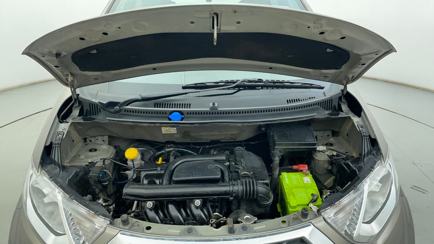 Used 2016 Datsun Redi-GO T (O) Petrol Manual engine ENGINE & BONNET OPEN FRONT VIEW