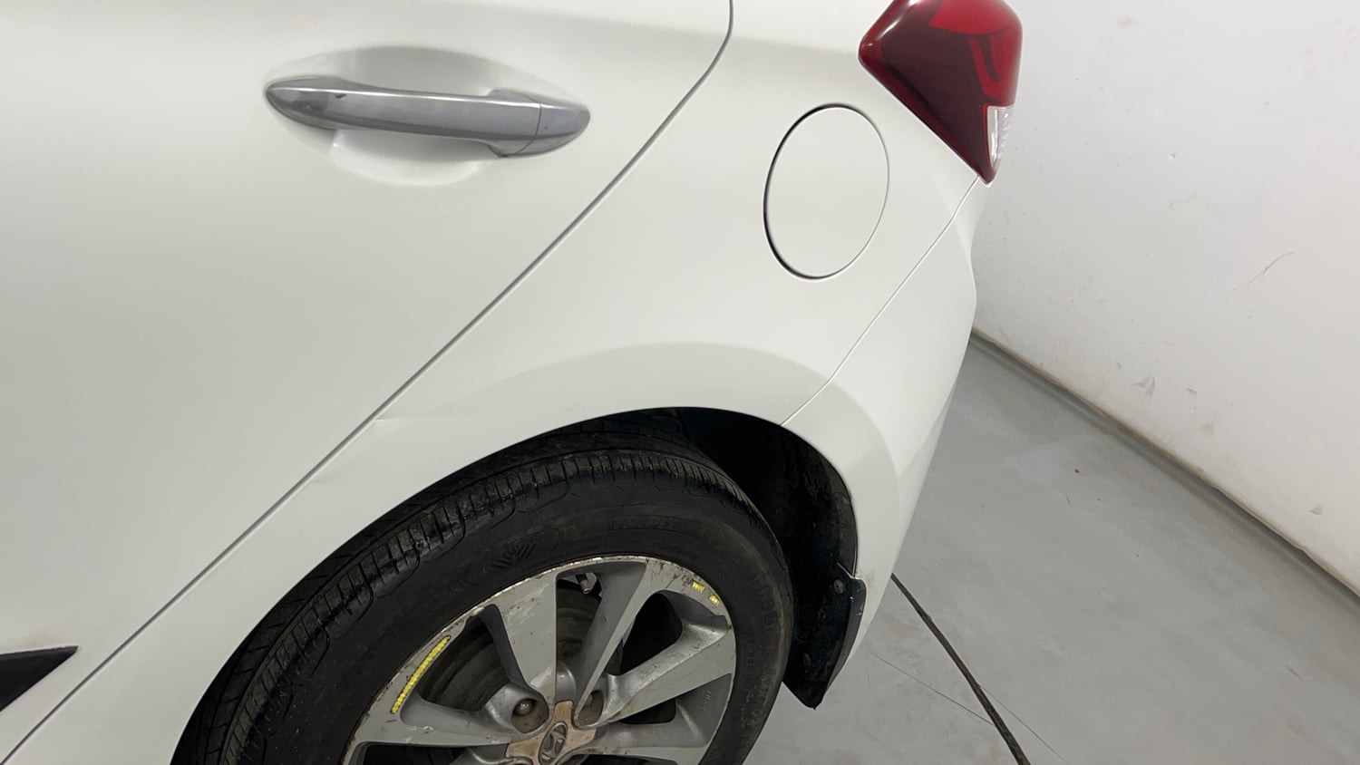 Used 2016 Hyundai Elite i20 Asta 1.2 (O) Petrol Manual dents MINOR DENT