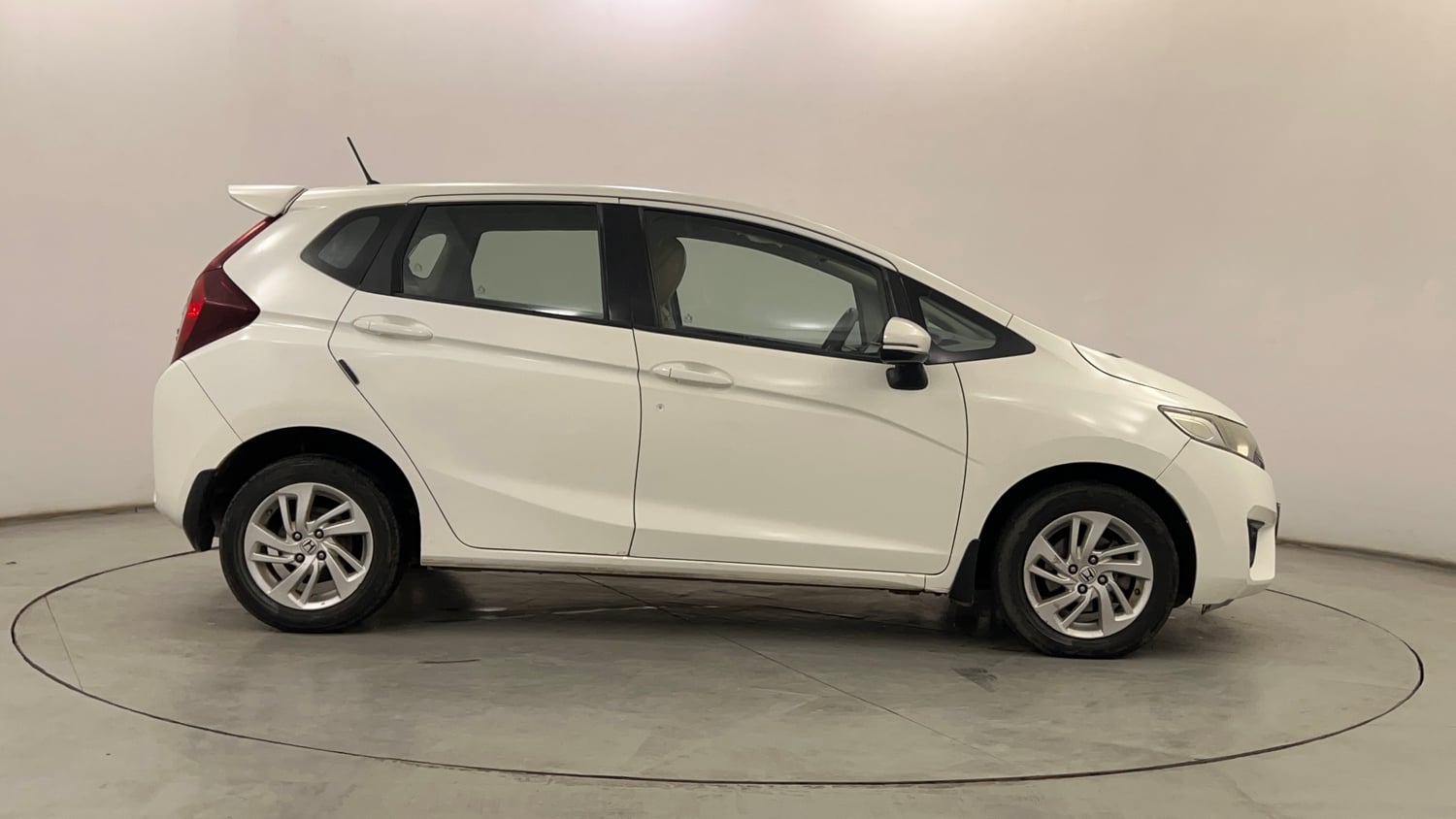 Used 2016 Honda Jazz VX Petrol Petrol Manual exterior RIGHT SIDE VIEW