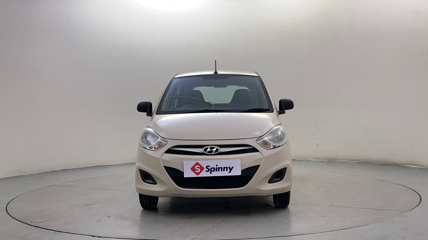 Used 2014 Hyundai i10 Magna 1.1 iRDE2 Petrol Manual exterior FRONT VIEW