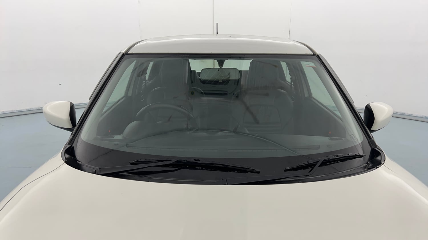 Used 2018 Maruti Suzuki Swift VXi Petrol Manual exterior FRONT WINDSHIELD VIEW