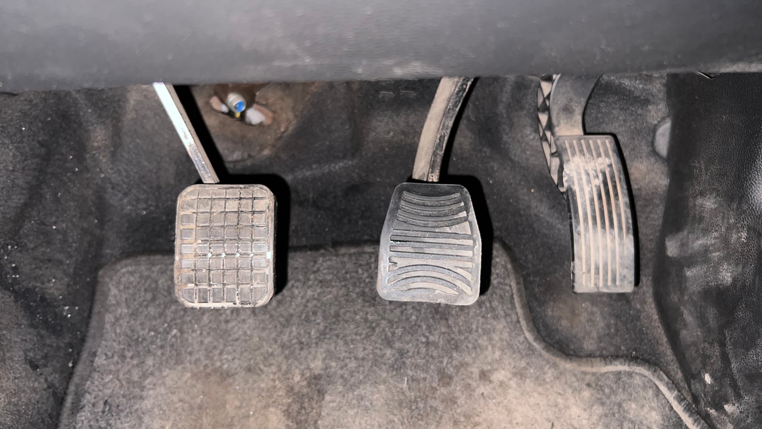 Used 2015 Hyundai Grand i10 Asta 1.1 CRDi (O) Diesel Manual interior PEDALS VIEW