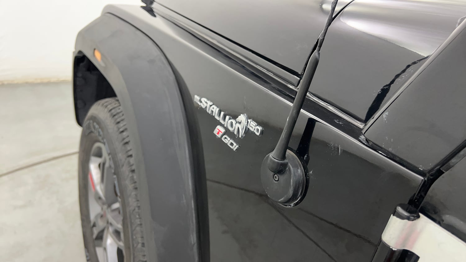 Used 2022 mahindra Thar LX Hard Top Petrol MT 4WD Petrol Manual dents MINOR SCRATCH