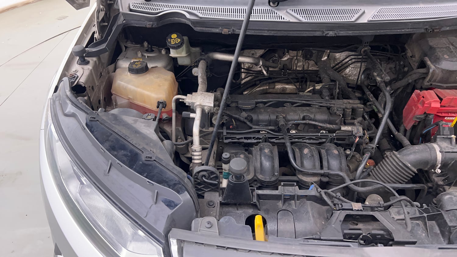Used 2015 Ford EcoSport Titanium 1.5 Ti-VCT Petrol Manual engine ENGINE RIGHT SIDE VIEW