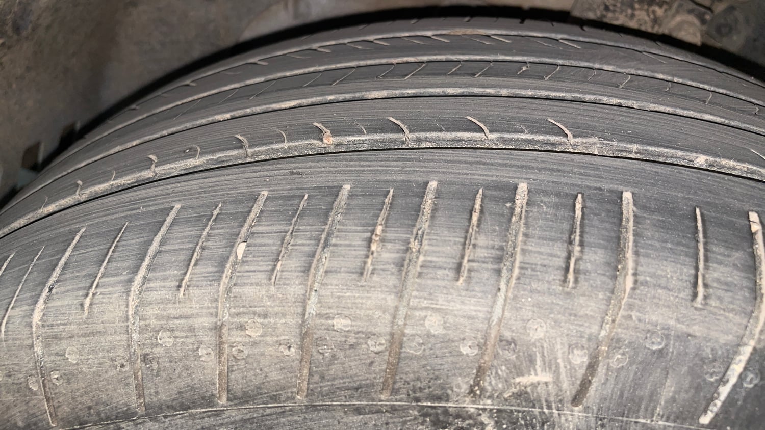 Used 2014 Ford EcoSport Trend 1.5 TDCi Diesel Manual tyres LEFT FRONT TYRE TREAD VIEW