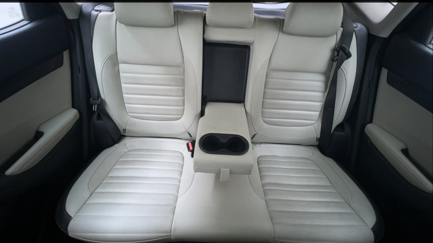 Used 2020 kia Seltos GTX Plus DCT 1.4 Petrol Automatic interior REAR SEAT CONDITION VIEW