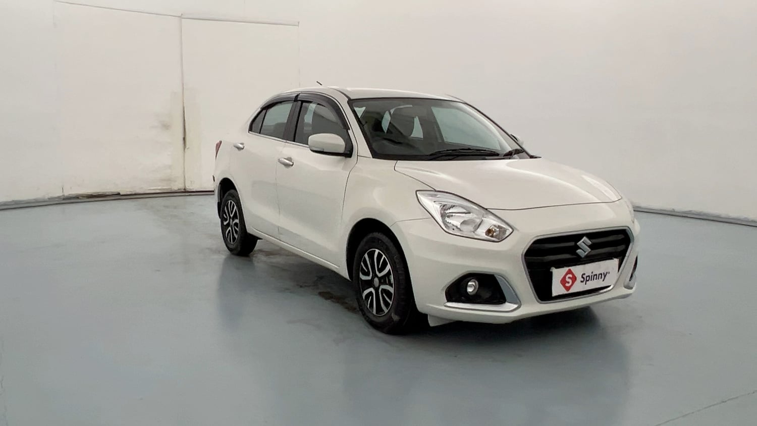 Used 2022 Maruti Suzuki Dzire VXi AGS Petrol Automatic exterior RIGHT FRONT CORNER VIEW