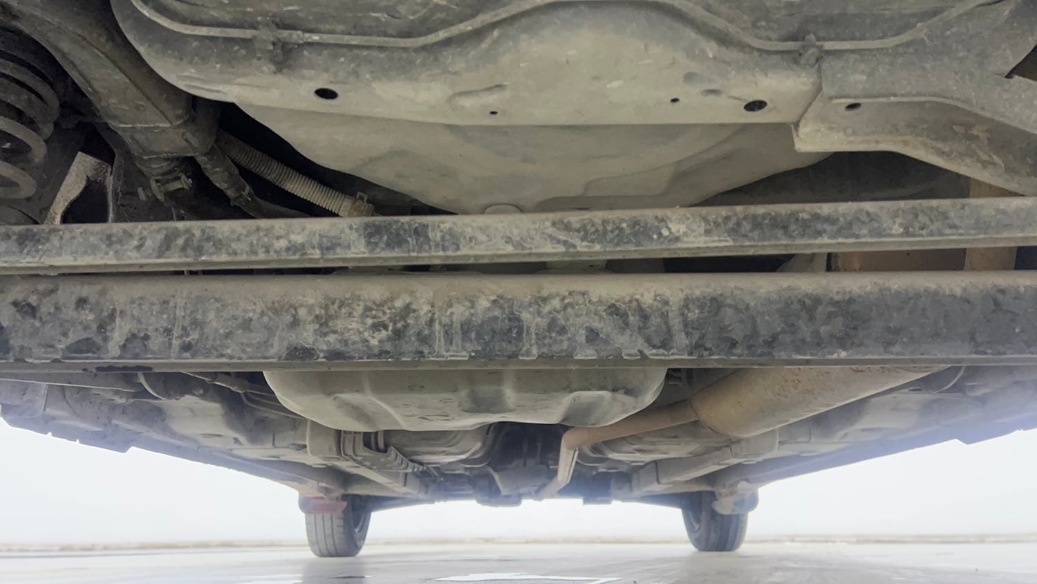 Used 2016 Hyundai Eon Magna + Petrol Manual extra REAR UNDERBODY VIEW (TAKEN FROM REAR)