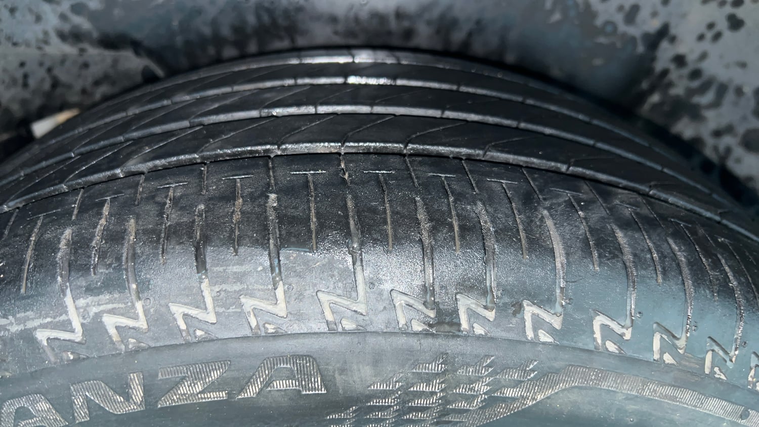 Used 2024 Honda Elevate ZX CVT Petrol Automatic tyres RIGHT REAR TYRE TREAD VIEW