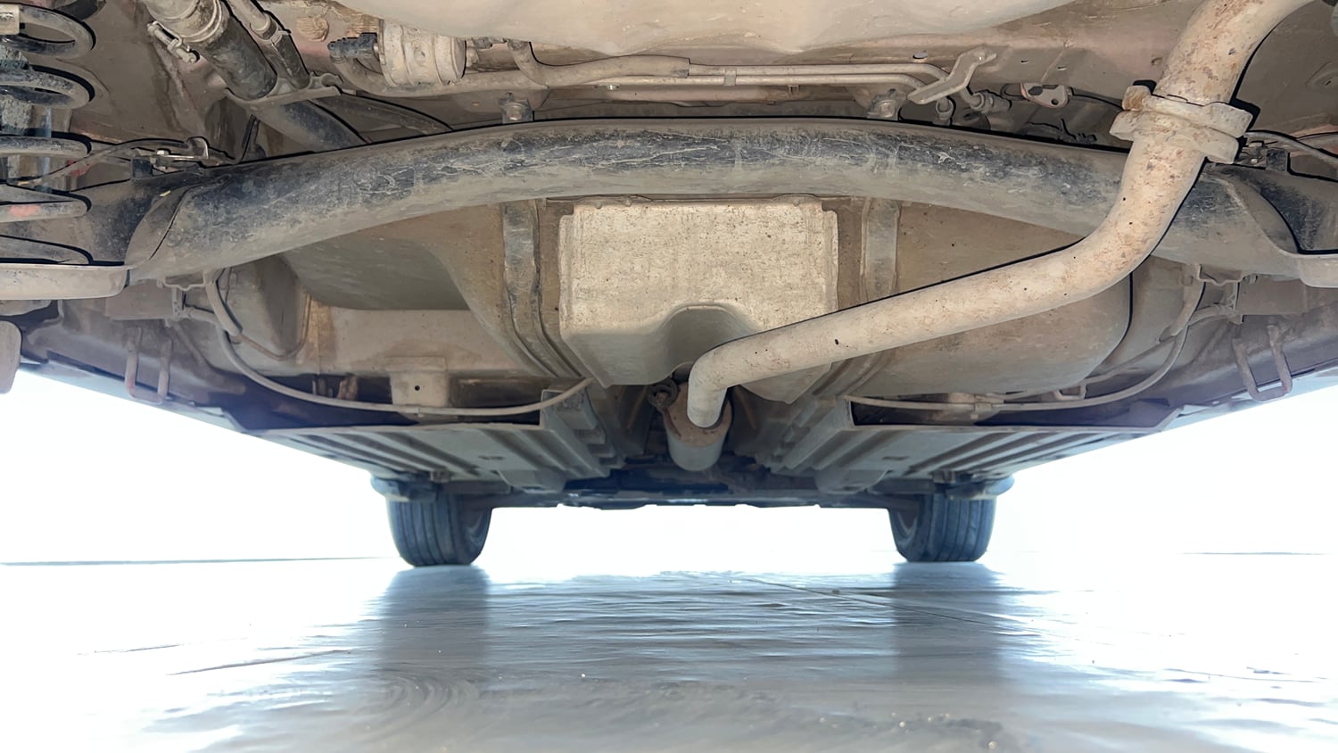 Used 2021 Maruti Suzuki Vitara Brezza ZXi AT SHVS Petrol Automatic extra REAR UNDERBODY VIEW (TAKEN FROM REAR)