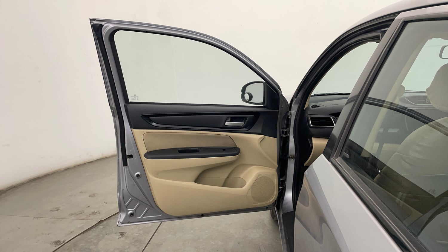 Used 2019 Honda Amaze 1.2 V MT Petrol Petrol Manual interior LEFT FRONT DOOR OPEN VIEW